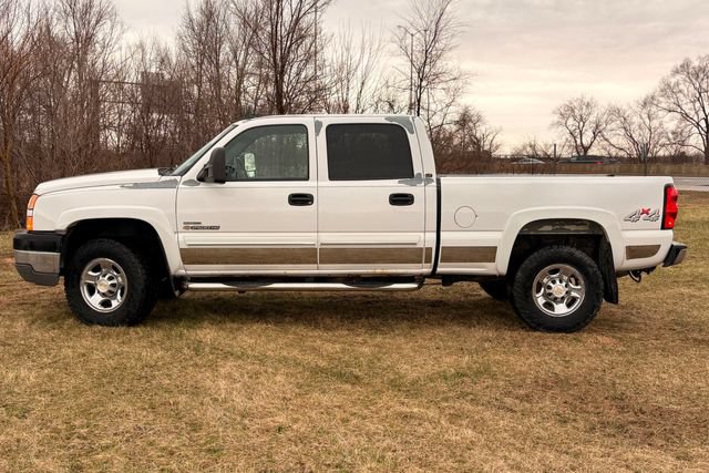 Used 2006 Chevrolet Silverado 2500 4x4 Crew Cab image 2