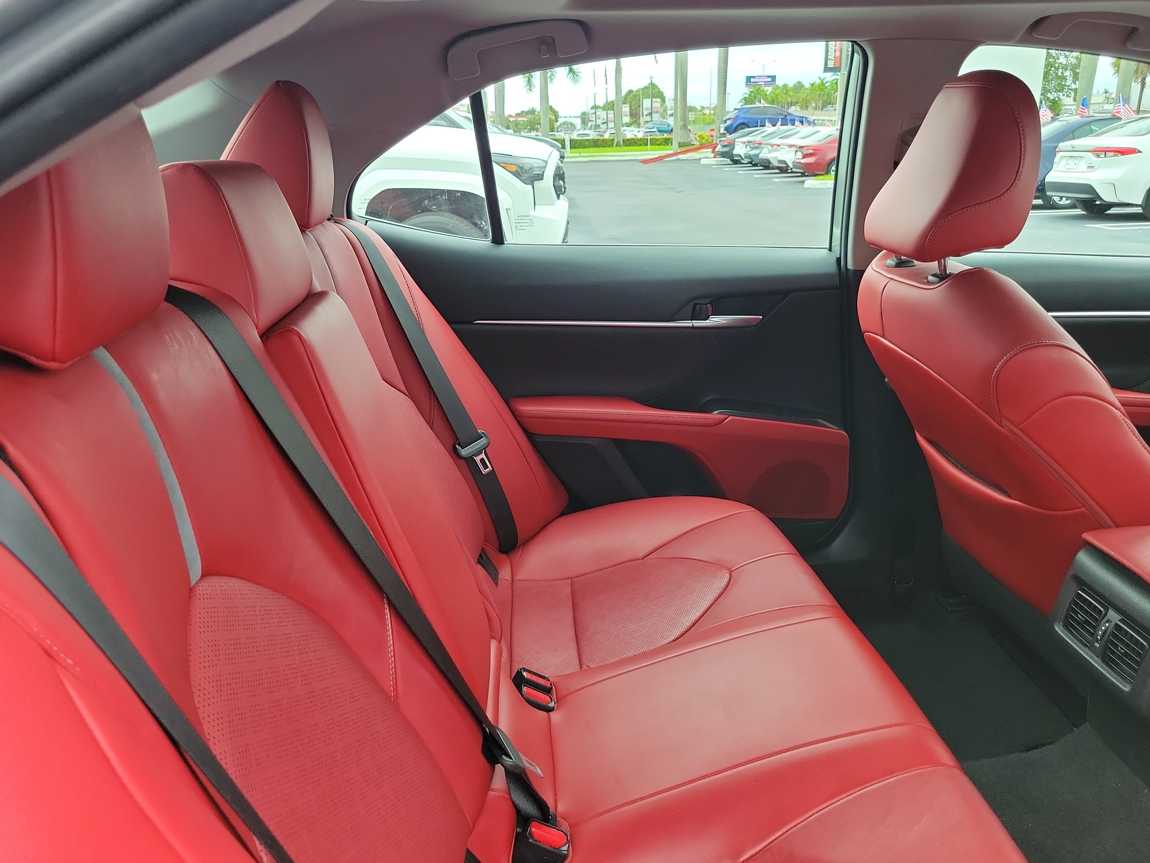 Used 2021 Toyota Camry XSE FWD image 15