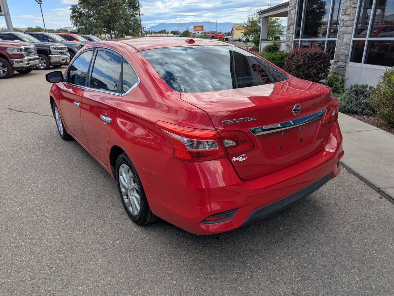 Used 2017 Nissan Sentra SV w/ Style Package FWD image 3
