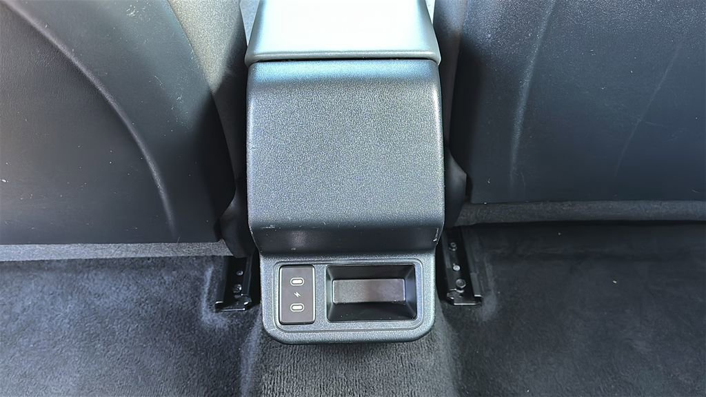 Used 2025 Kia K4 LXS image 31