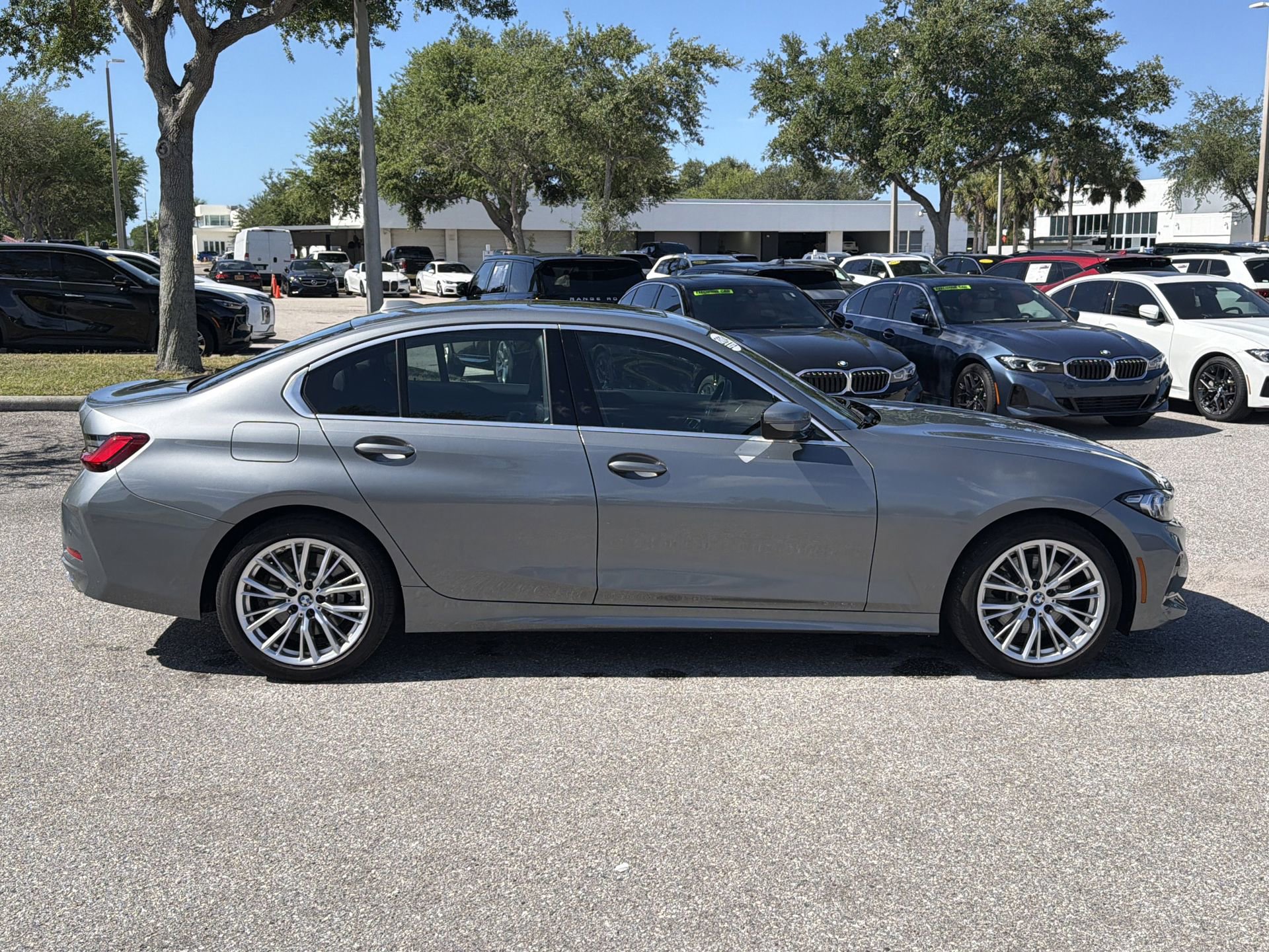 Certified 2024 BMW 330i Sedan RWD image 3