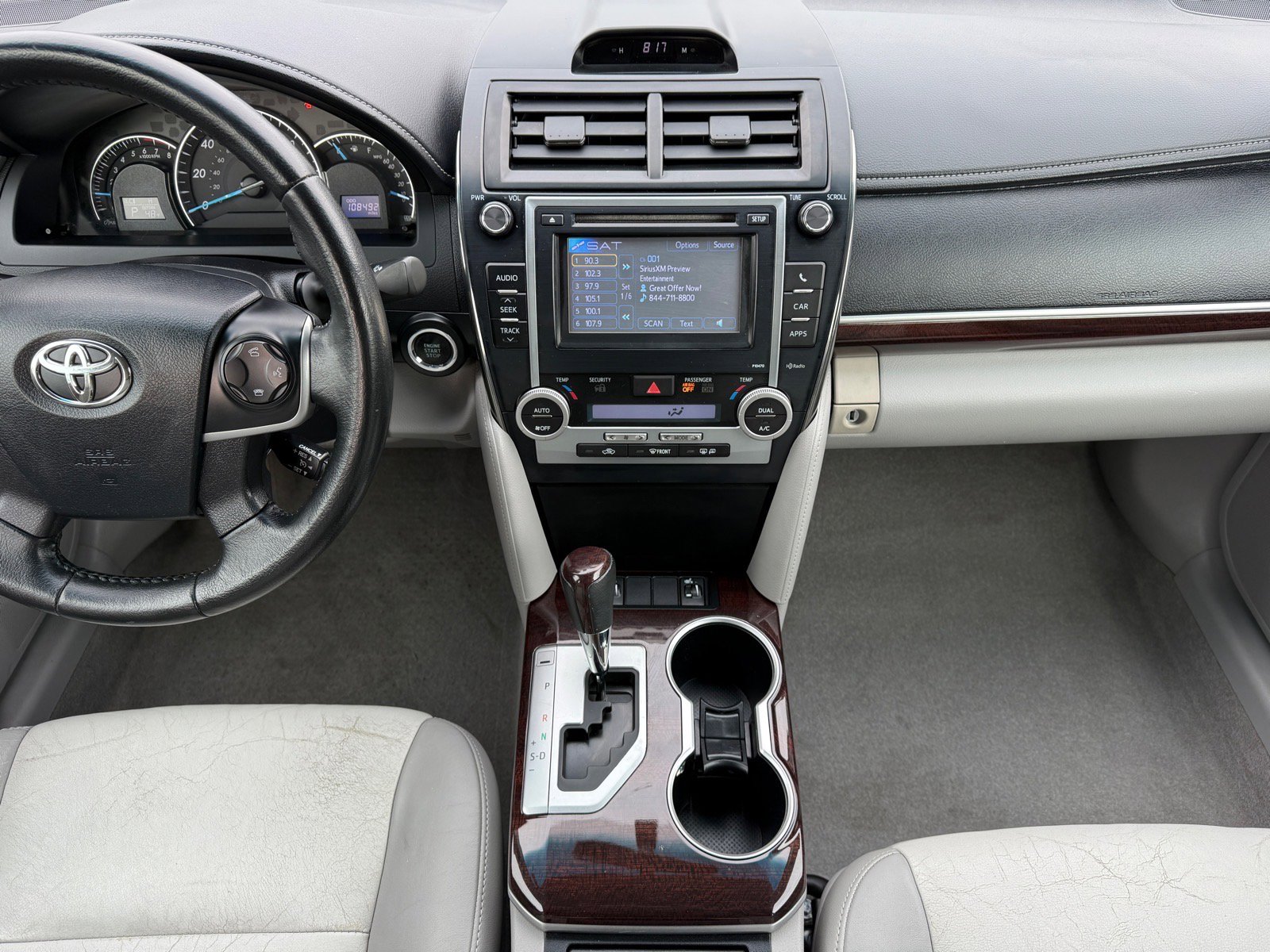 Used 2013 Toyota Camry XLE w/ Leather Pkg image 23