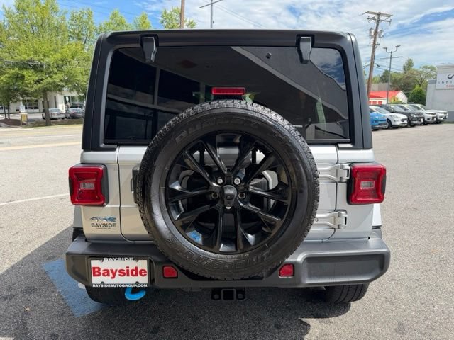 Used 2023 Jeep Wrangler Unlimited Sahara w/ Cold Weather Group AWD/4WD image 27