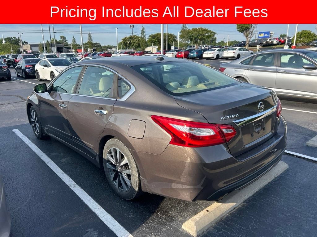 Used 2016 Nissan Altima 2.5 SV w/ Convenience Package FWD image 8