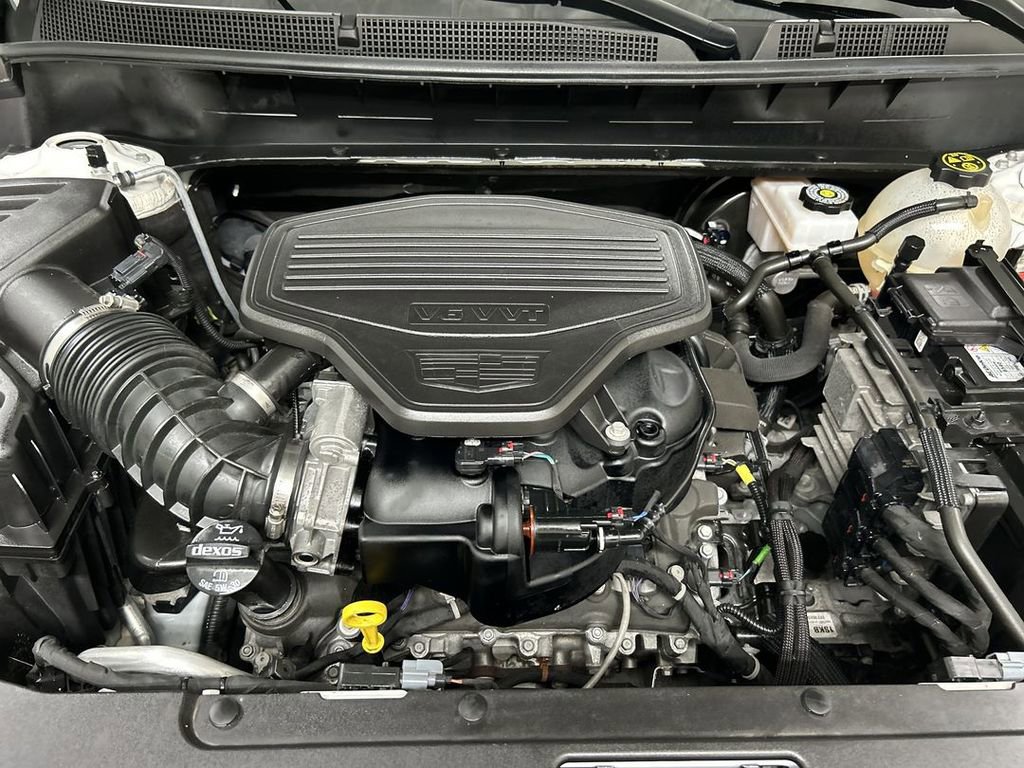 Used 2023 Cadillac XT6 Premium Luxury w/ LPO, Floor Liner Package AWD/4WD image 26