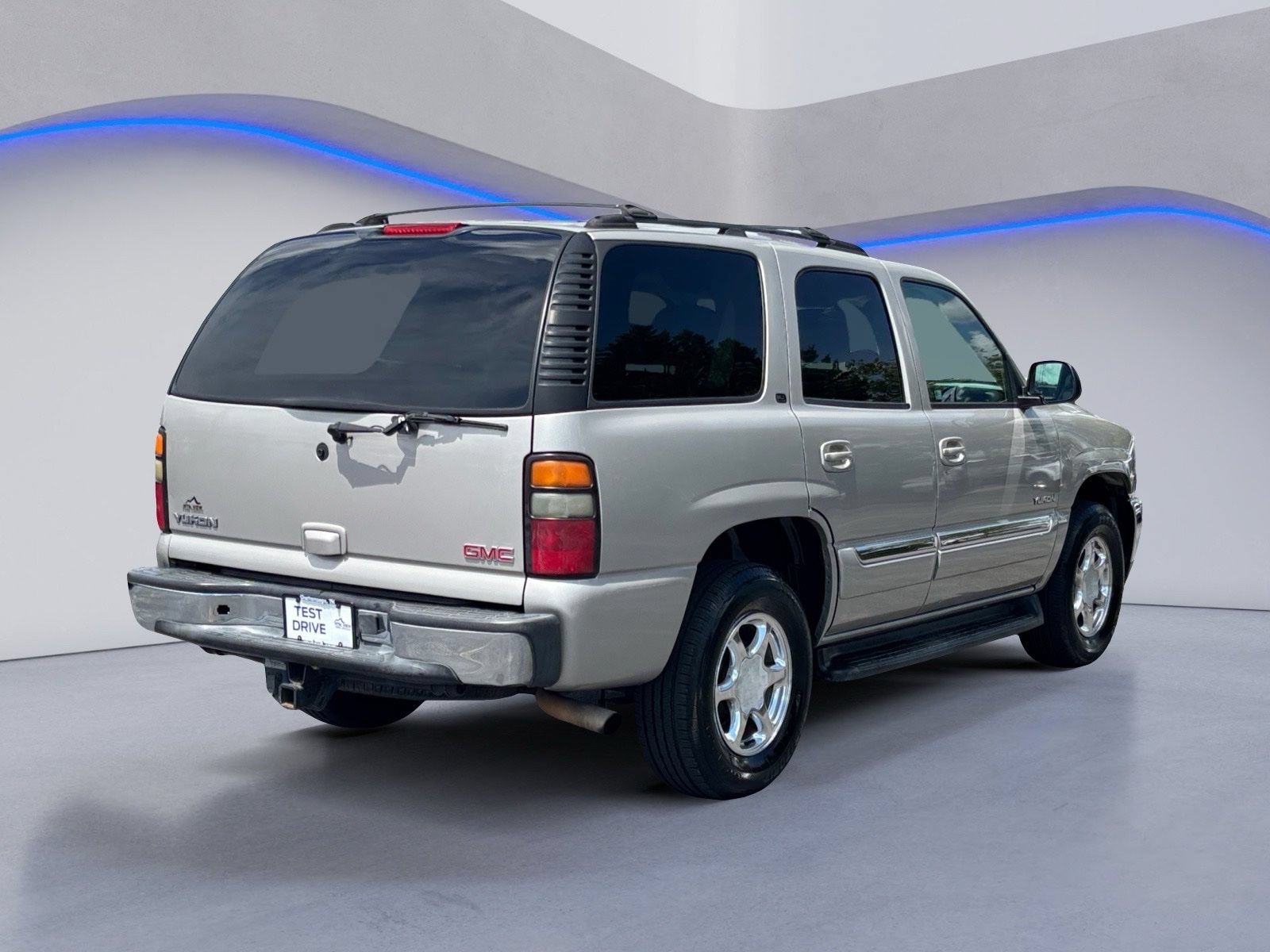 Used 2005 GMC Yukon SLT w/ SLT Preferred Equipment Group RWD image 6