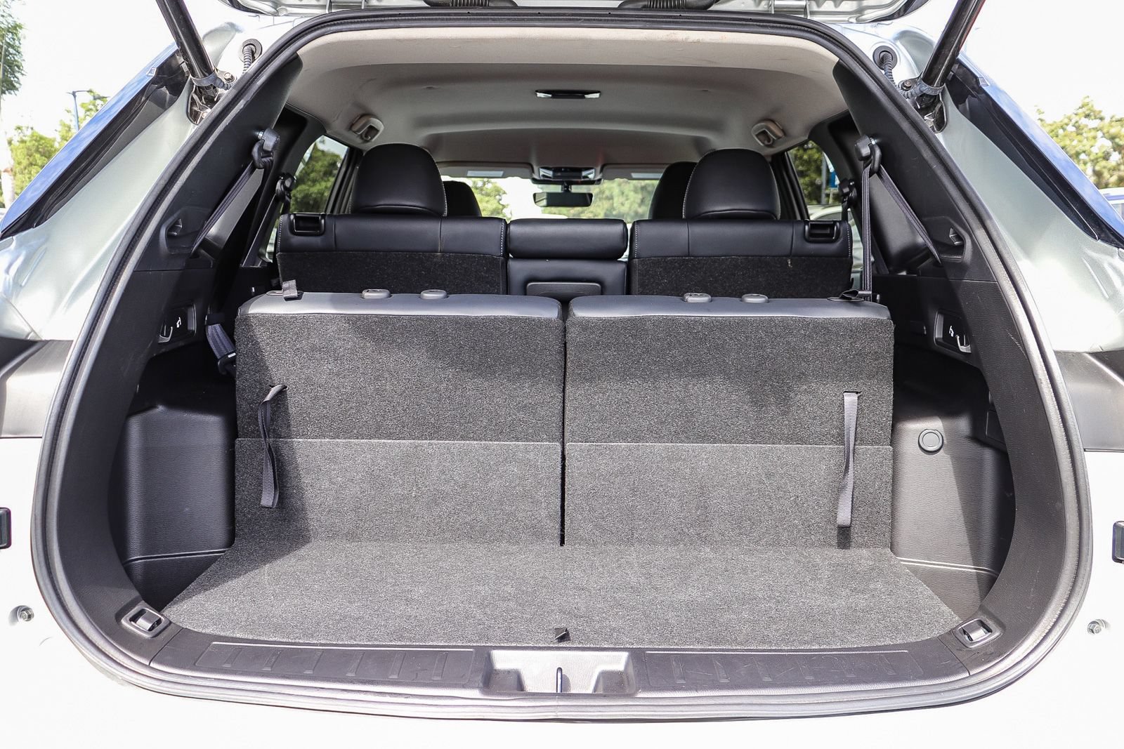 Used 2025 Mitsubishi Outlander SE FWD image 27
