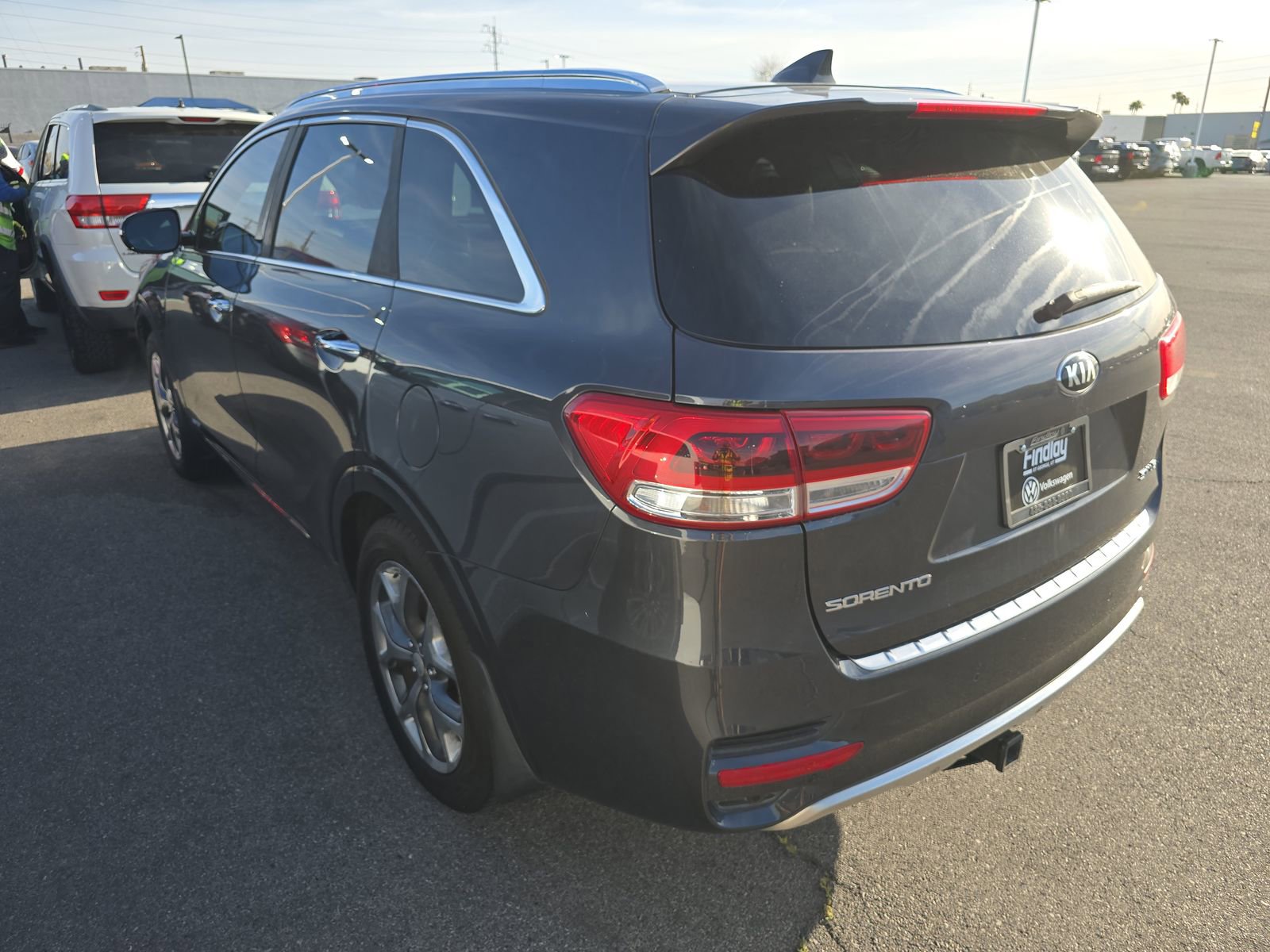 Used 2017 Kia Sorento SX image 11