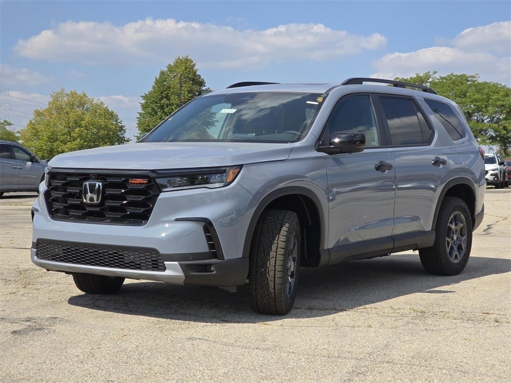 New 2025 Honda Pilot TrailSport image 15