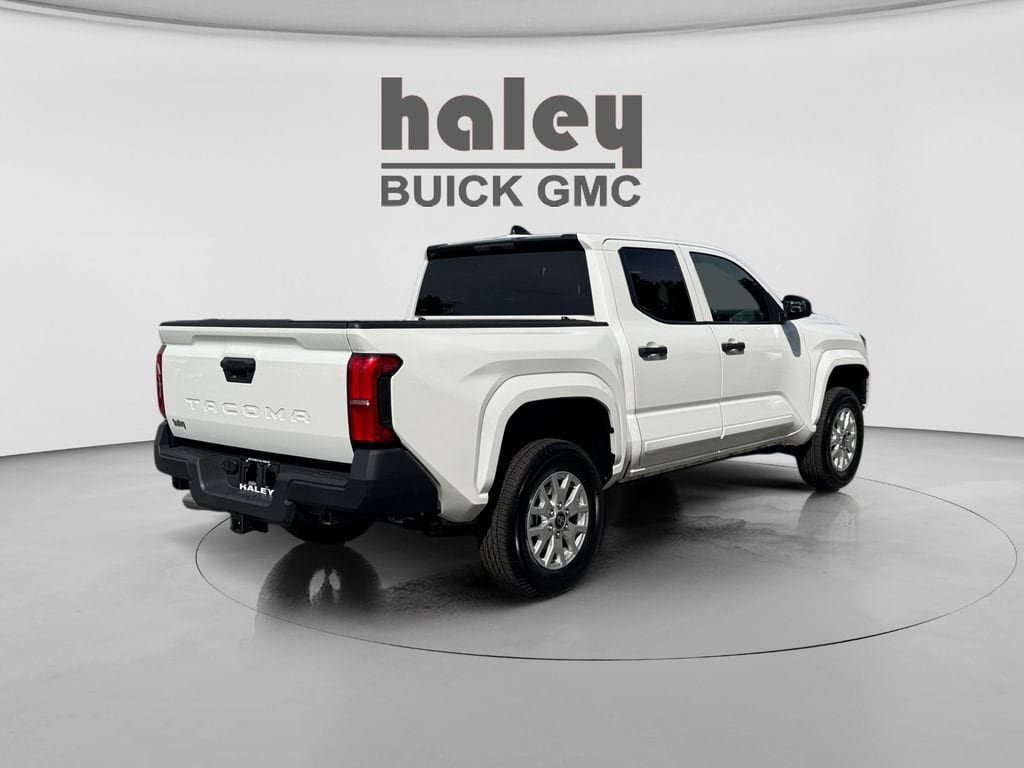 Used 2025 Toyota Tacoma SR RWD image 5