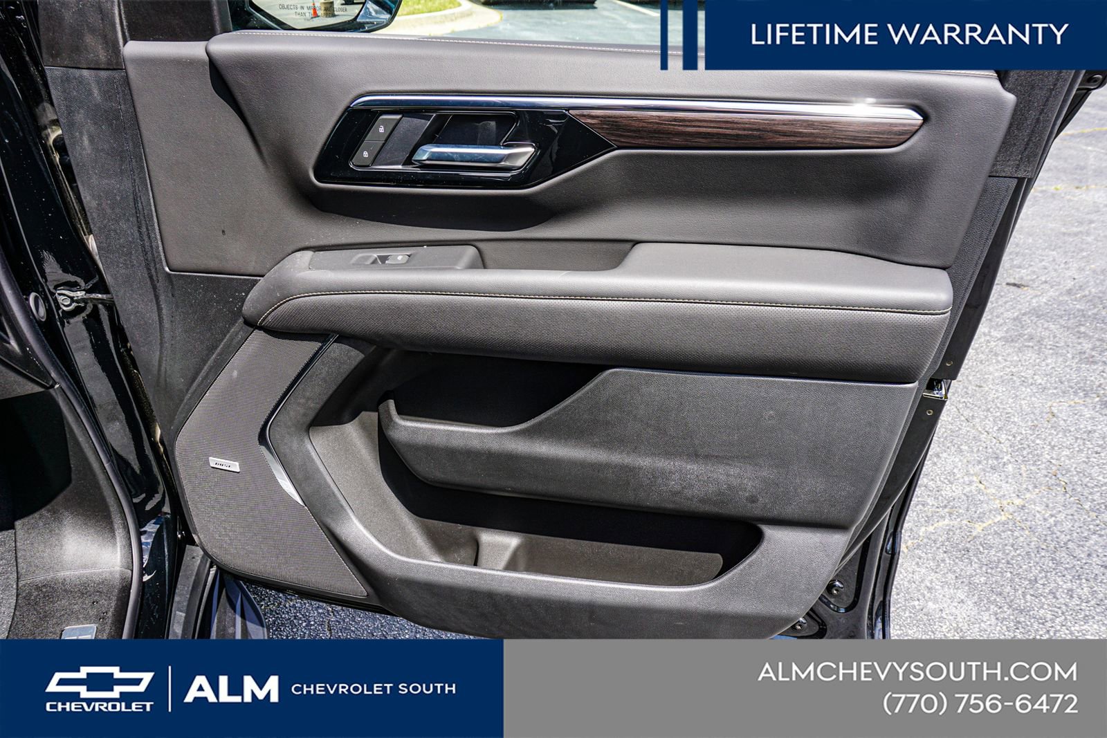 New 2025 Chevrolet Suburban Premier image 48