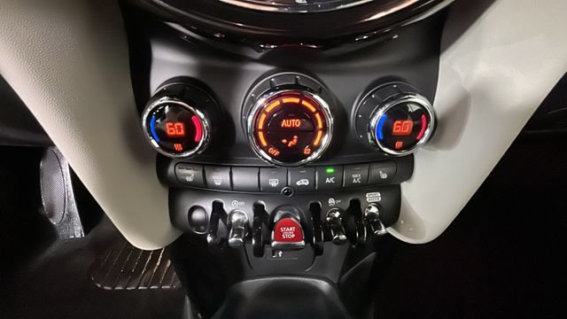 Used 2024 MINI Cooper S w/ Signature Upholstery Package FWD image 22