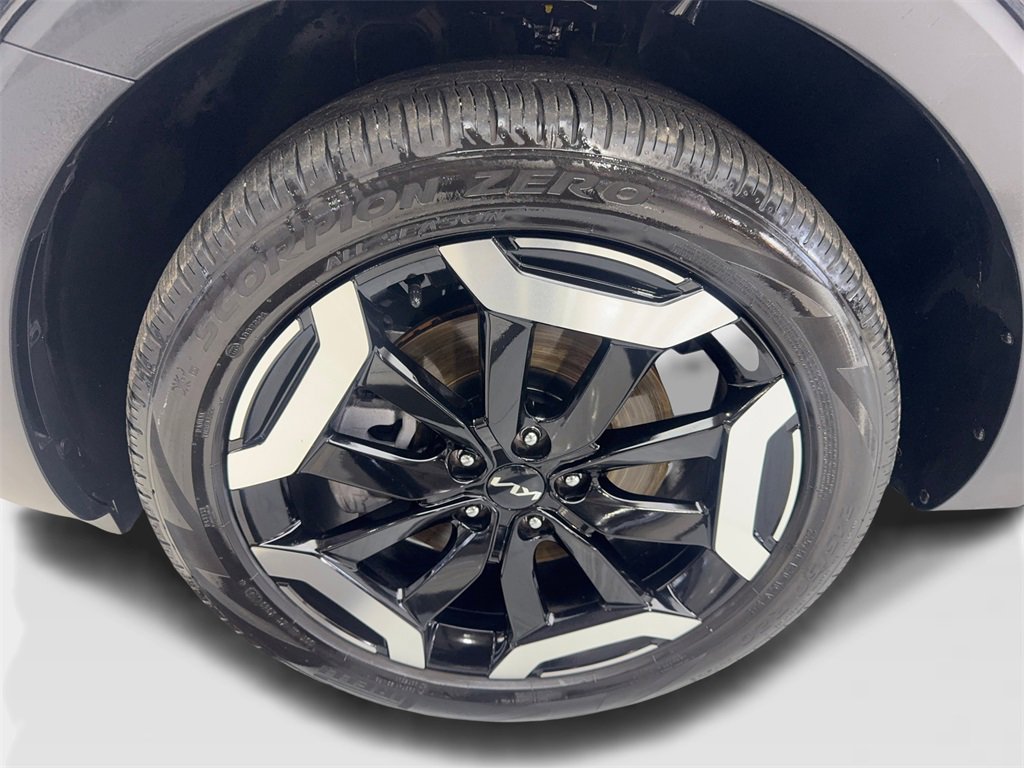 Used 2025 Kia Telluride EX w/ EX Captain's Chair Package image 91