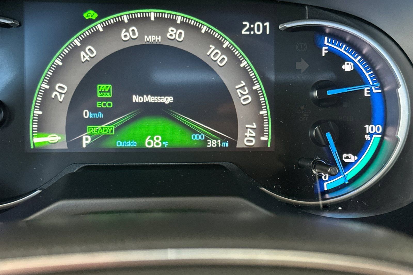 Certified 2025 Toyota RAV4 SE w/ Weather & Moonroof Package image 31