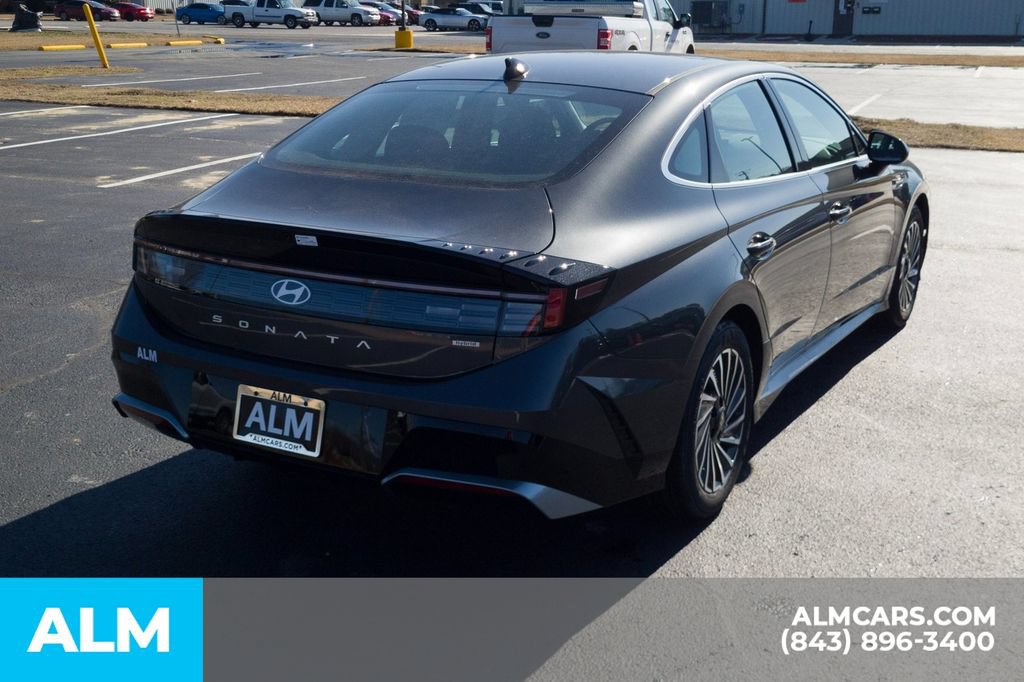 Used 2025 Hyundai Sonata SEL FWD image 5