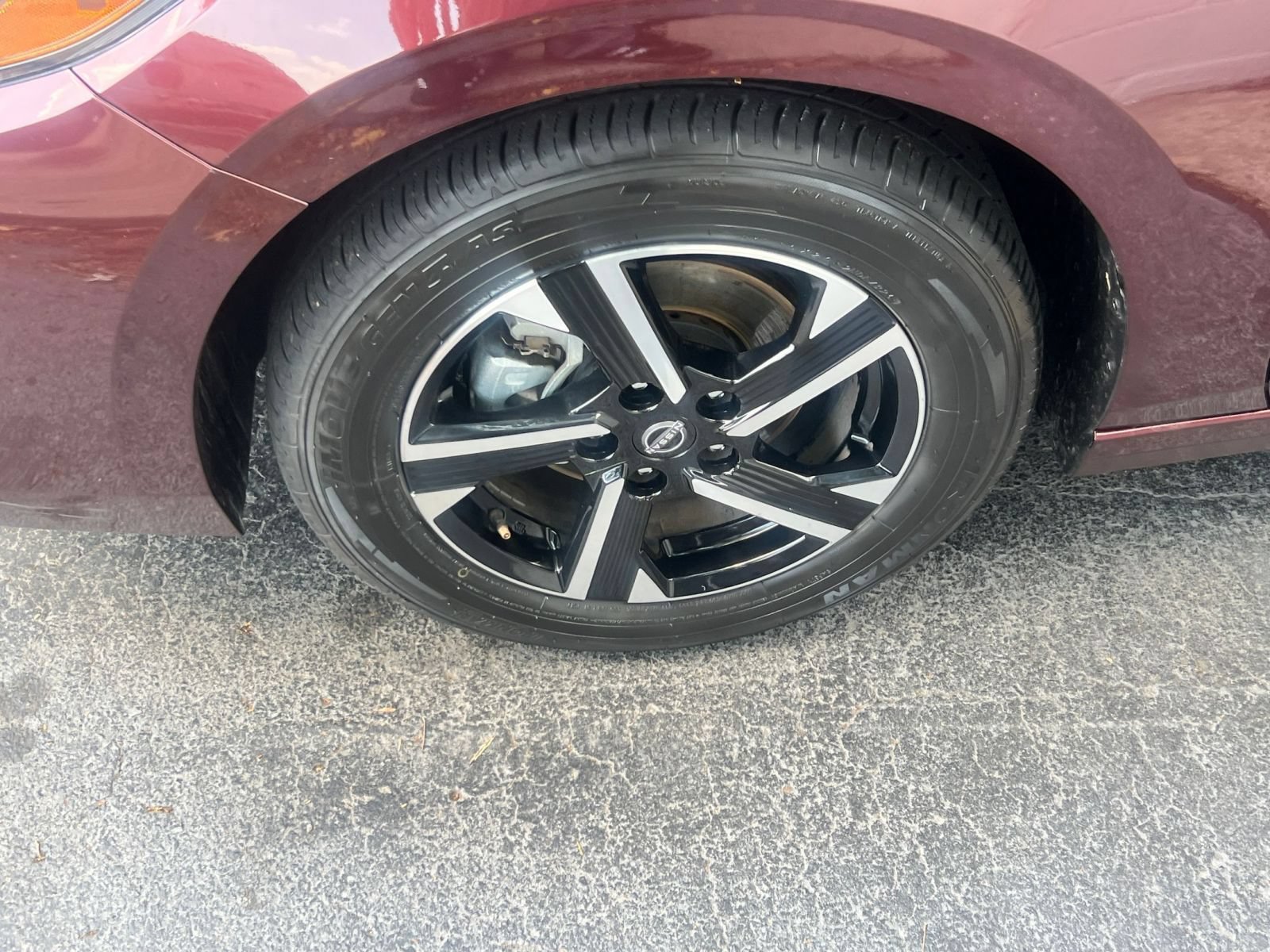 Used 2025 Nissan Sentra SV FWD image 24