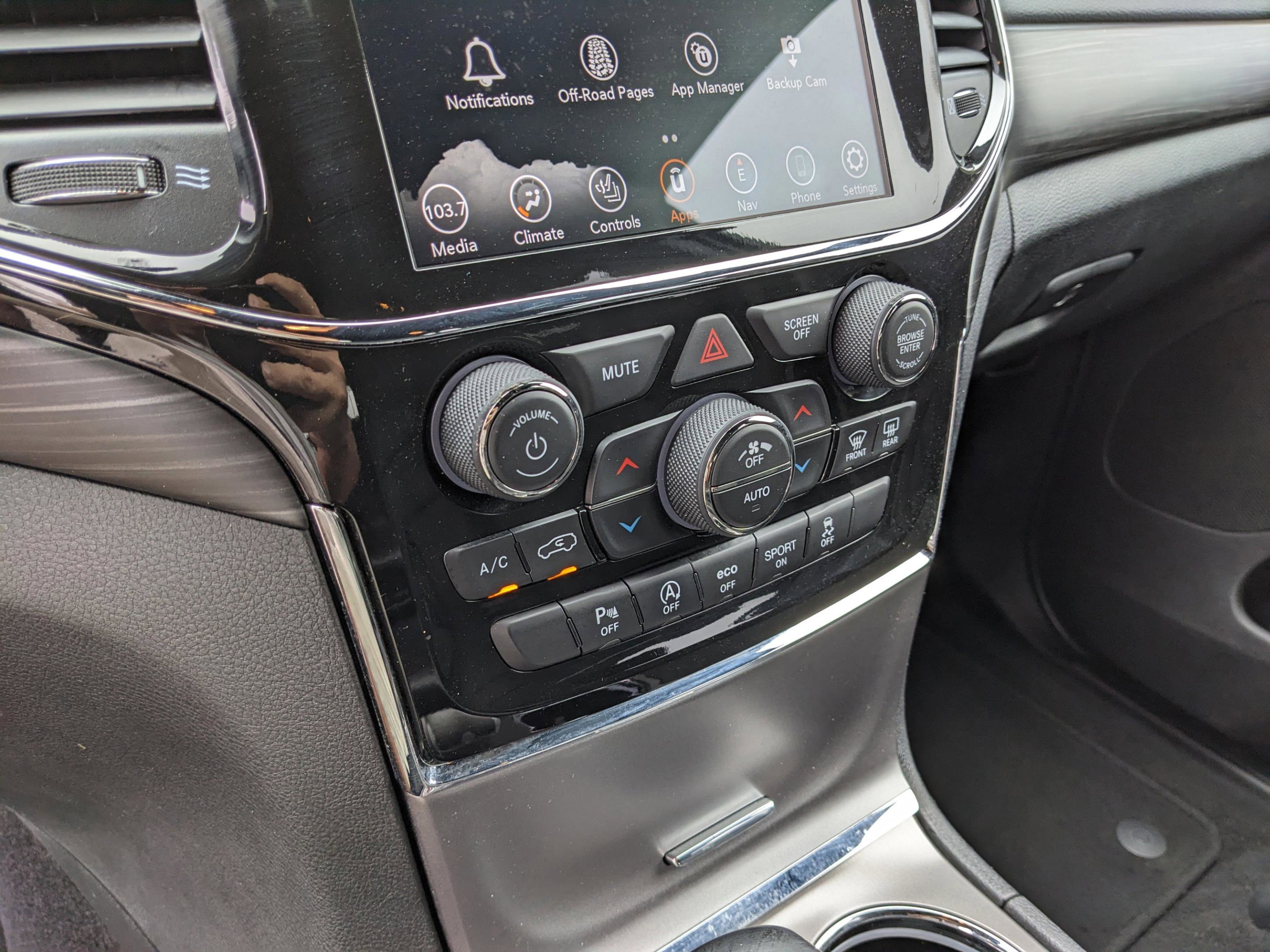 Used 2021 Jeep Grand Cherokee Freedom Edition image 15