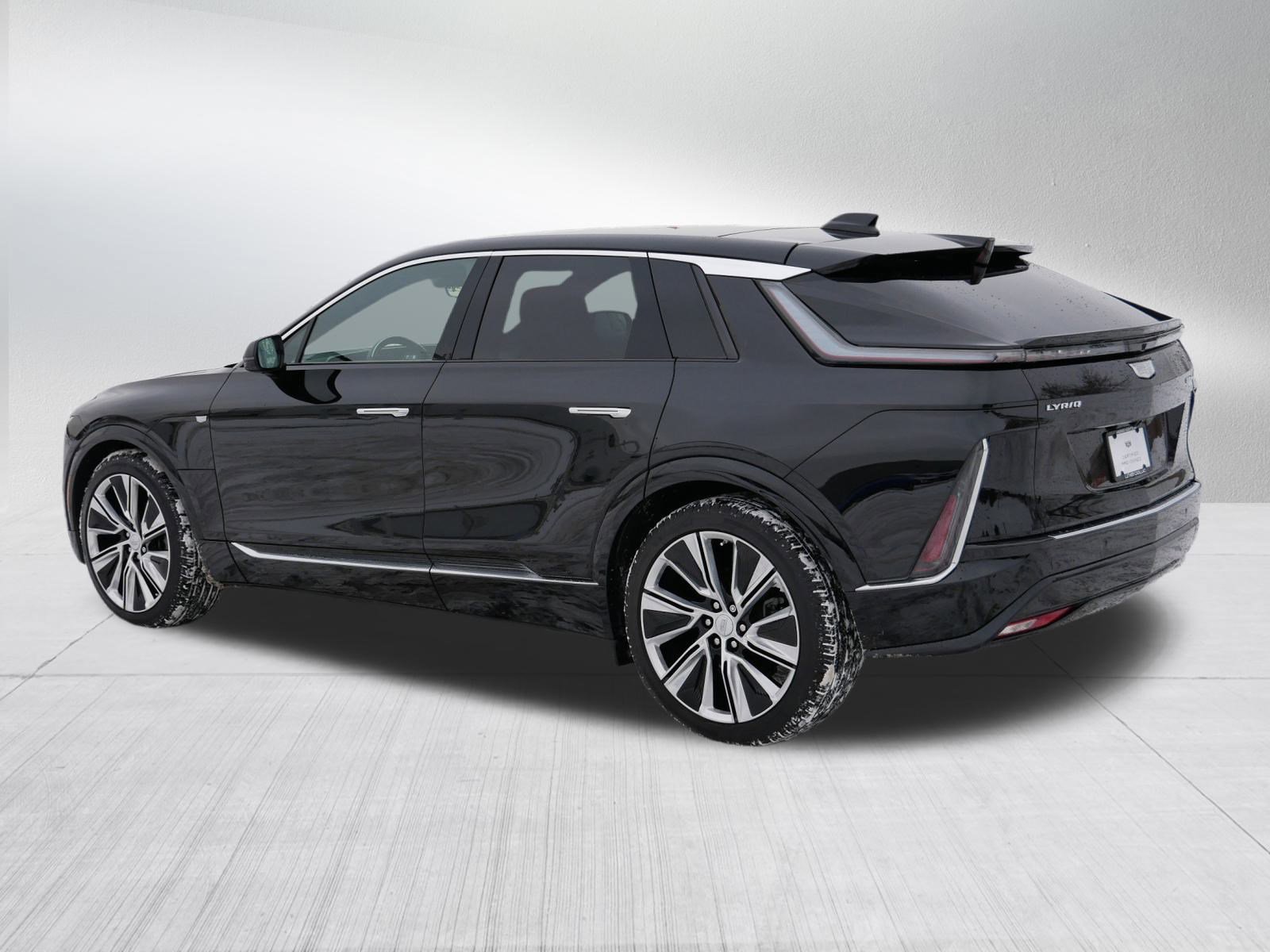 Certified 2024 Cadillac Lyriq Luxury w/ LPO, Floor Liner Package image 4