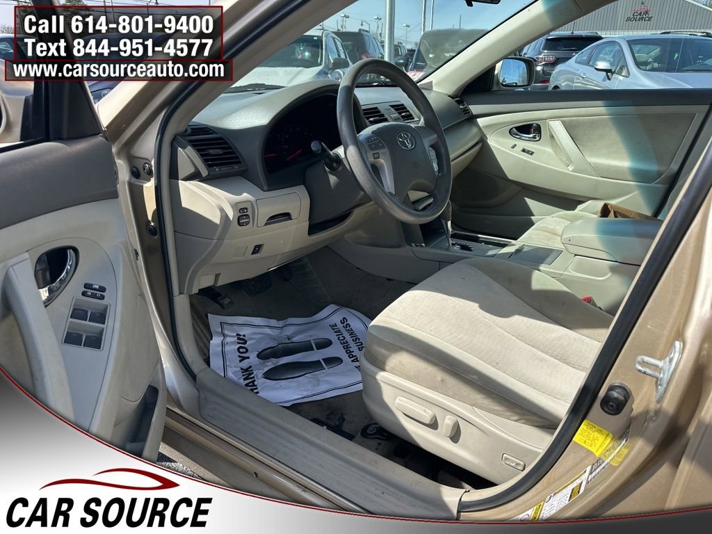 Used 2011 Toyota Camry LE w/ LE Extra-Value Pkg image 7