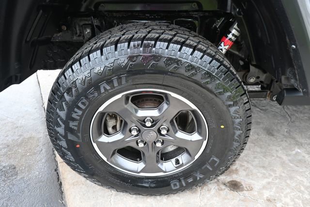 Used 2021 Jeep Gladiator Rubicon w/ Cold Weather Group AWD/4WD image 12