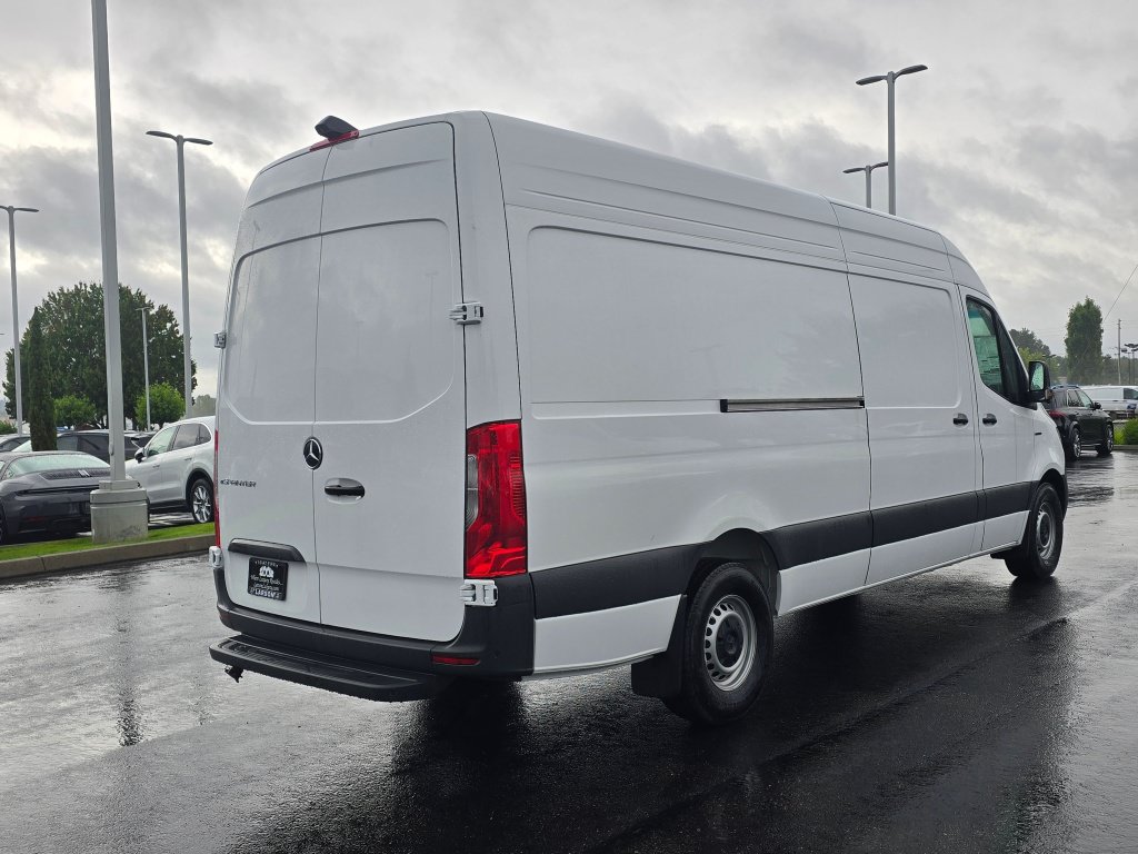 New 2025 Mercedes-Benz eSprinter 170 Cargo image 6