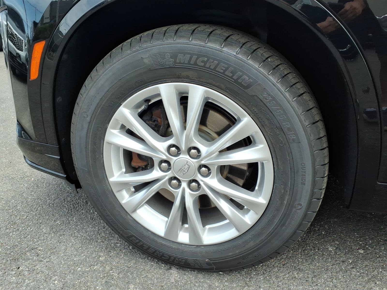 Certified 2024 Cadillac XT6 Luxury w/ LPO, Floor Liner Package AWD/4WD image 9