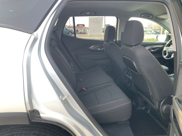 Used 2021 GMC Terrain SLE w/ Driver Convenience Package image 18