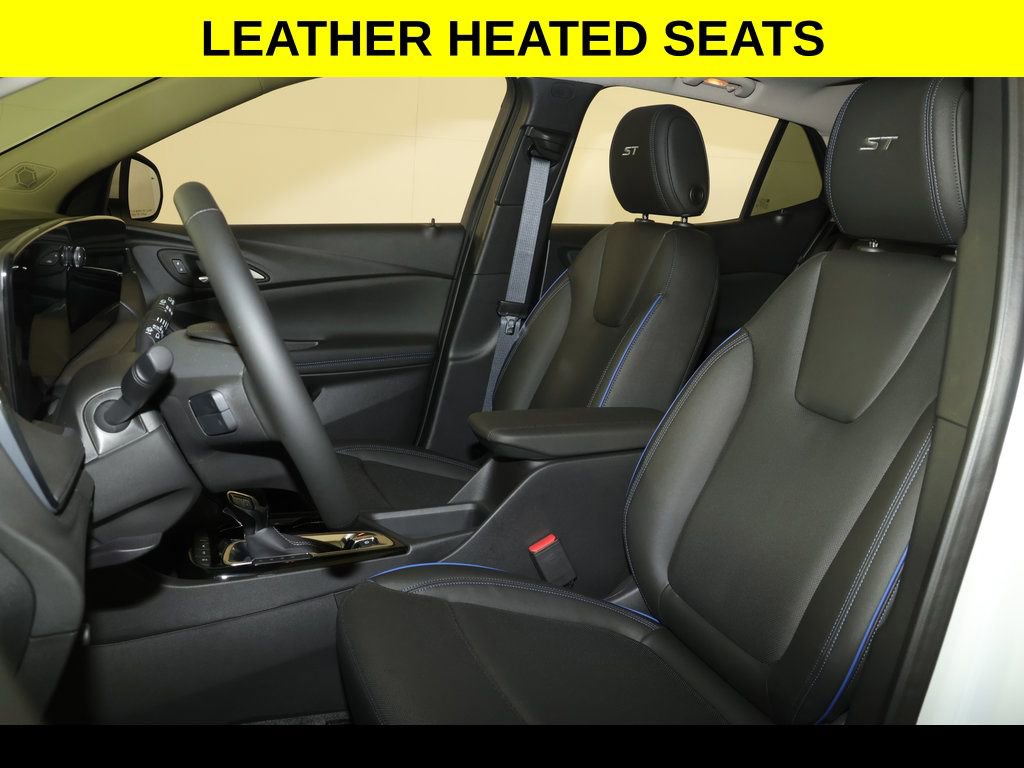 Used 2026 Buick Encore GX Sport Touring w/ Advanced Technology Package AWD/4WD image 4