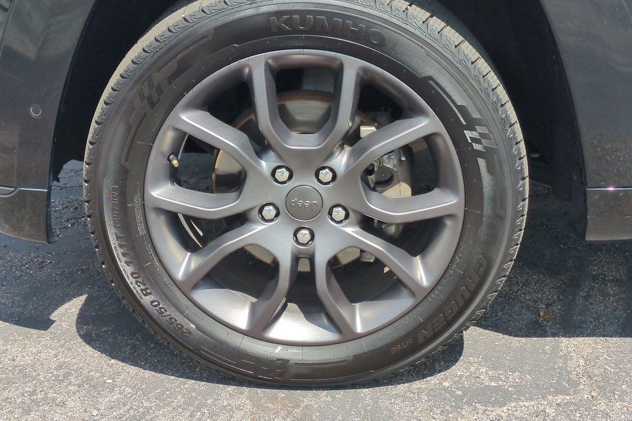 Used 2020 Jeep Grand Cherokee High Altitude image 28