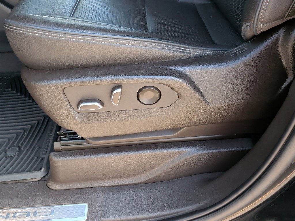 Used 2022 GMC Yukon Denali AWD/4WD image 14