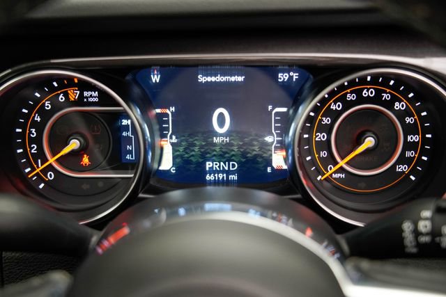 Used 2019 Jeep Wrangler Unlimited Sahara AWD/4WD image 33
