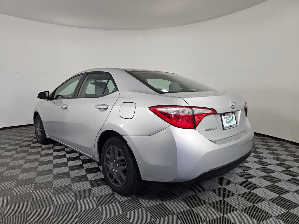 Used 2016 Toyota Corolla LE image 5