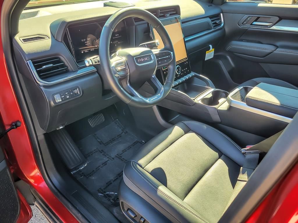 Used 2025 GMC Terrain Elevation w/ Elevation Premium Package image 11