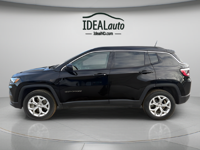 Used 2024 Jeep Compass Latitude AWD/4WD image 6