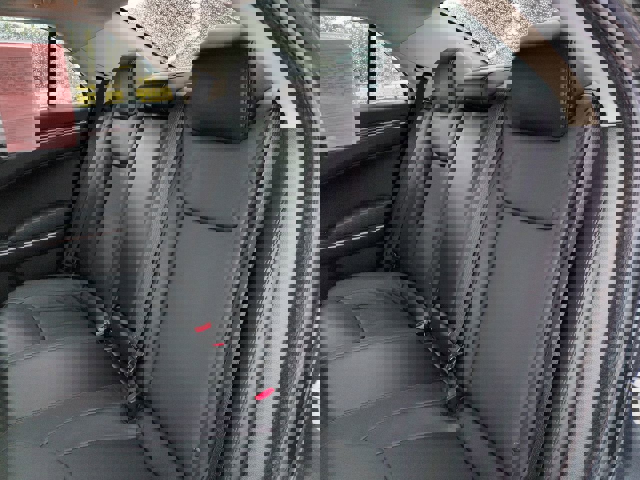 Certified 2016 Chrysler 300 Limited w/ Driver Convenience Group image 12