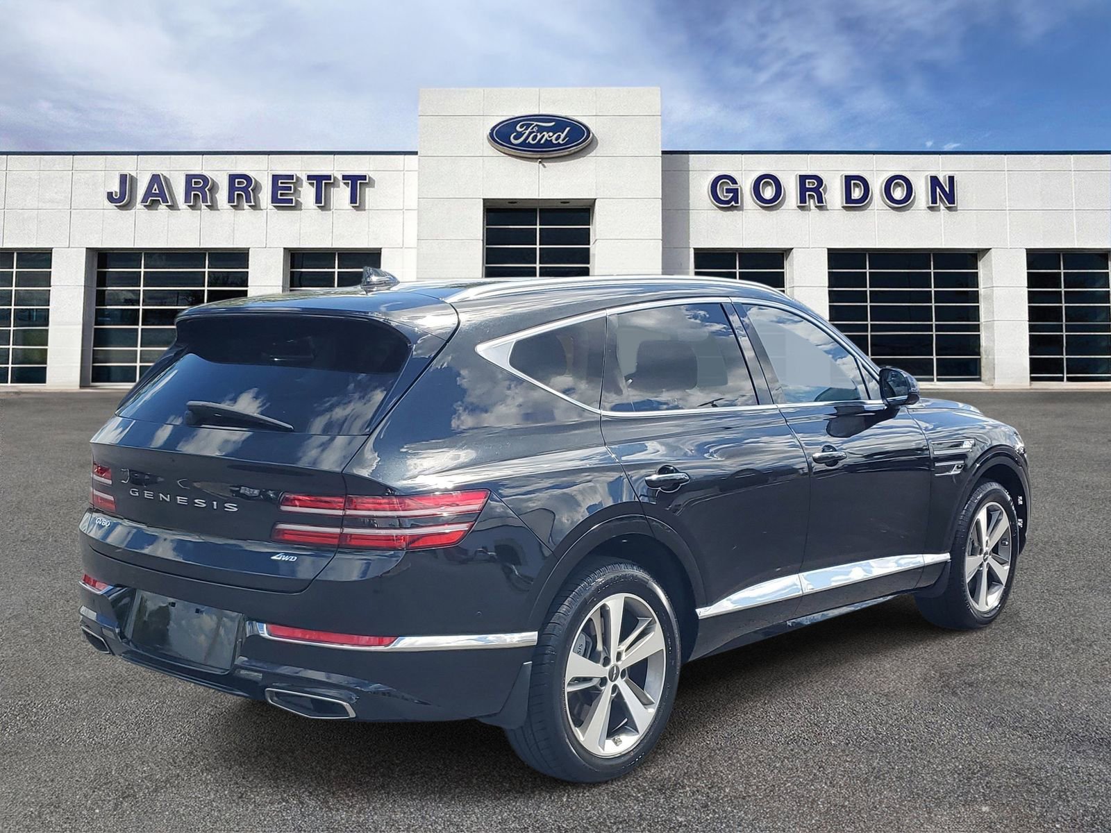 Used 2024 Genesis GV80 2.5T w/ Advanced Package AWD/4WD image 4