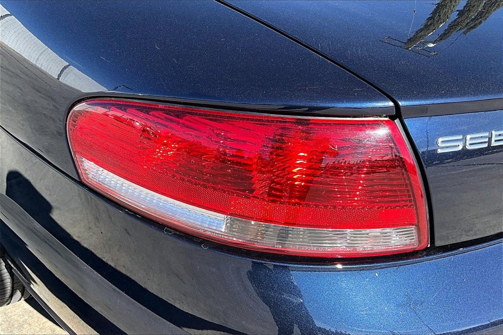Used 2004 Chrysler Sebring LXi image 33