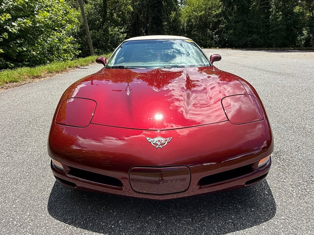 Used 2003 Chevrolet Corvette Convertible w/ Preferred Equipment Group1 RWD image 3