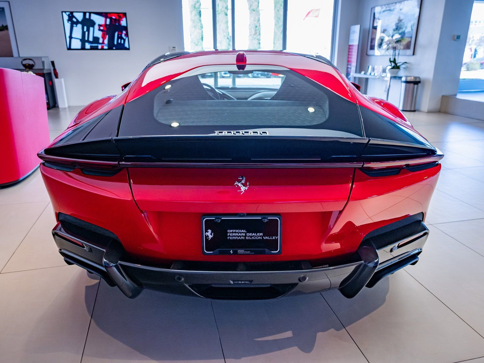 Certified 2025 Ferrari 12Cilindri RWD image 5