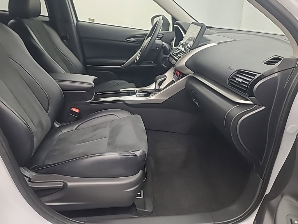 Used 2025 Mitsubishi Eclipse Cross SE AWD/4WD image 14