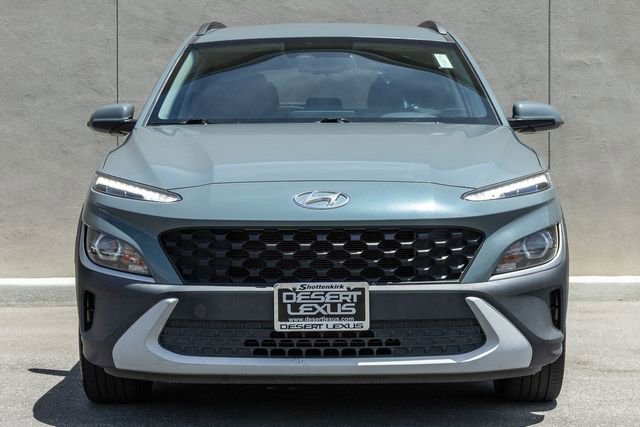 Used 2022 Hyundai Kona SEL FWD image 2