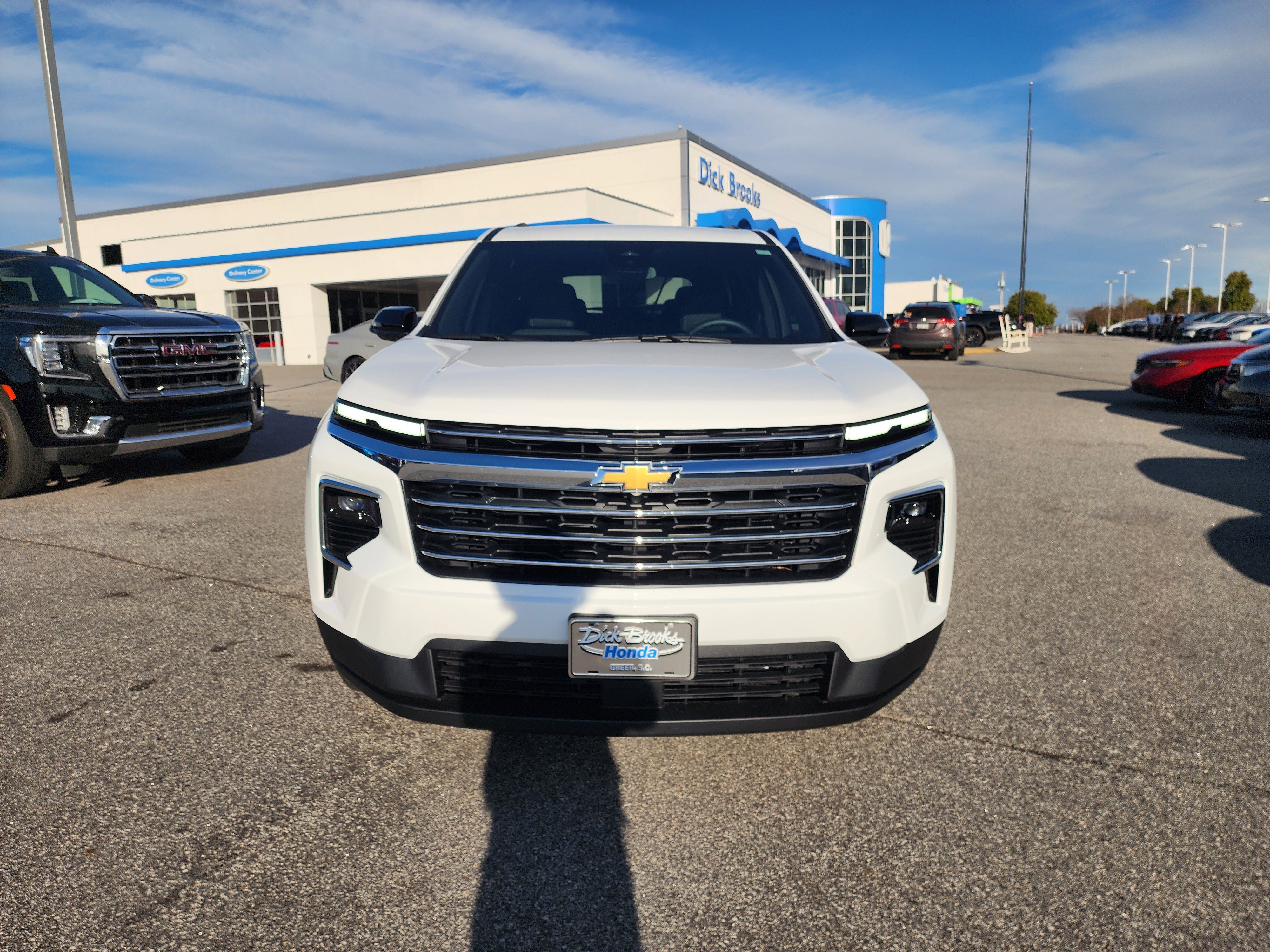 Used 2026 Chevrolet Traverse LT image 10