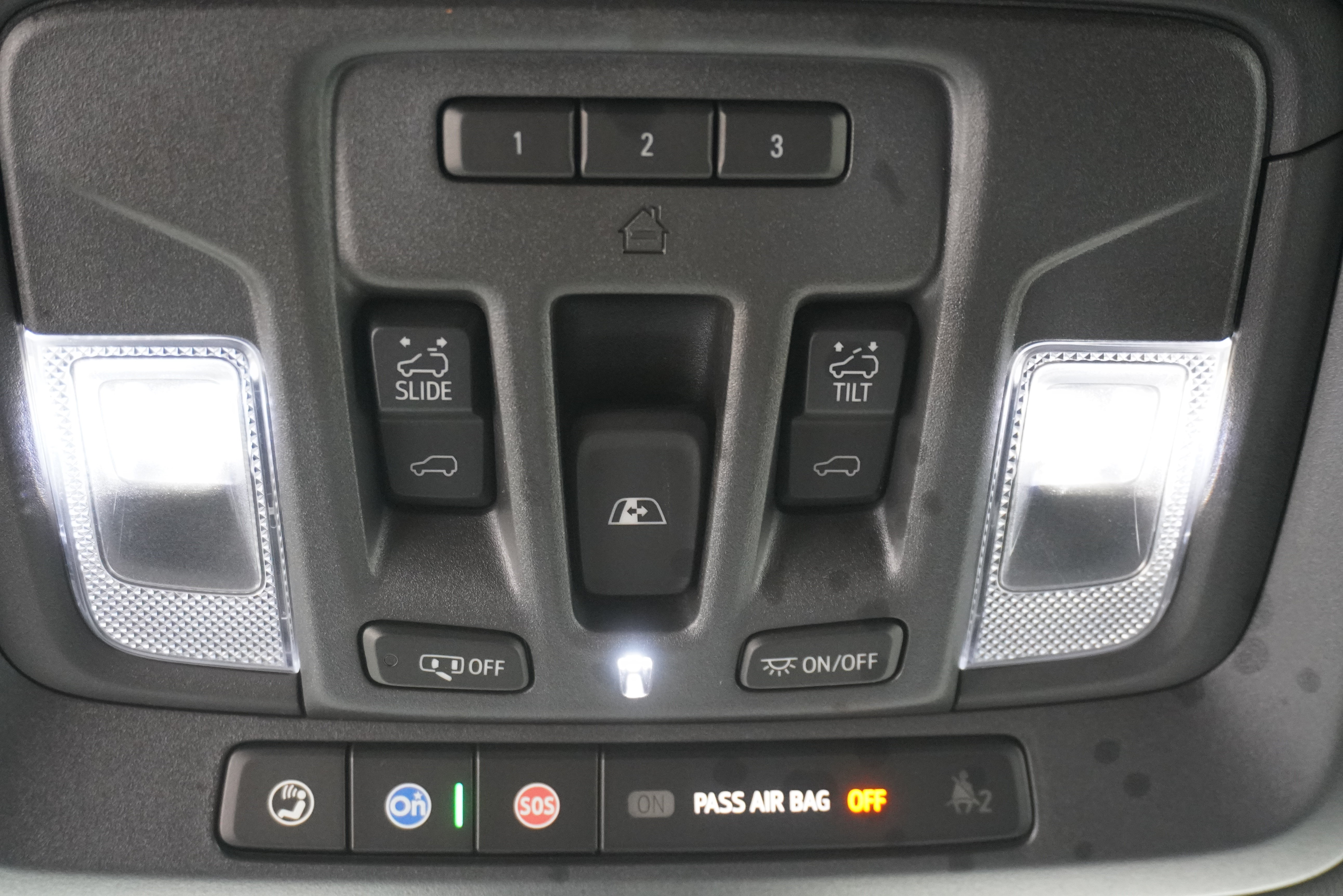 Used 2022 GMC Sierra 2500 AT4 w/ AT4 Premium Plus Package AWD/4WD image 37