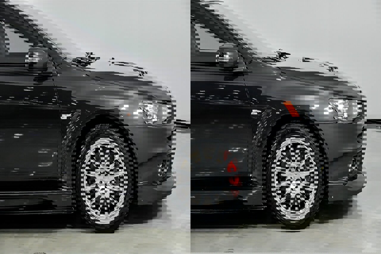 Used 2015 Mitsubishi Lancer Evolution GSR image 15