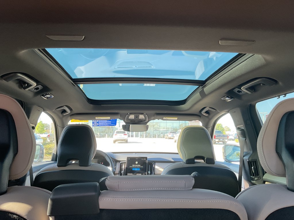 New 2027 Volvo XC90 B6 Plus AWD/4WD image 26
