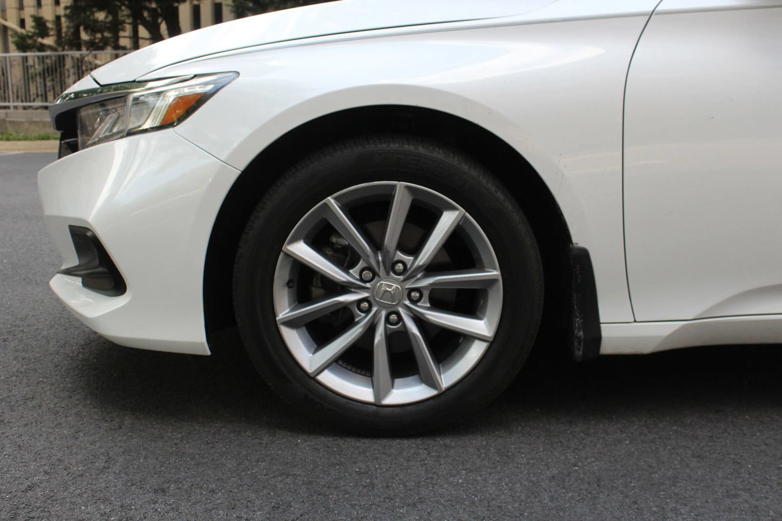Used 2021 Honda Accord LX image 11