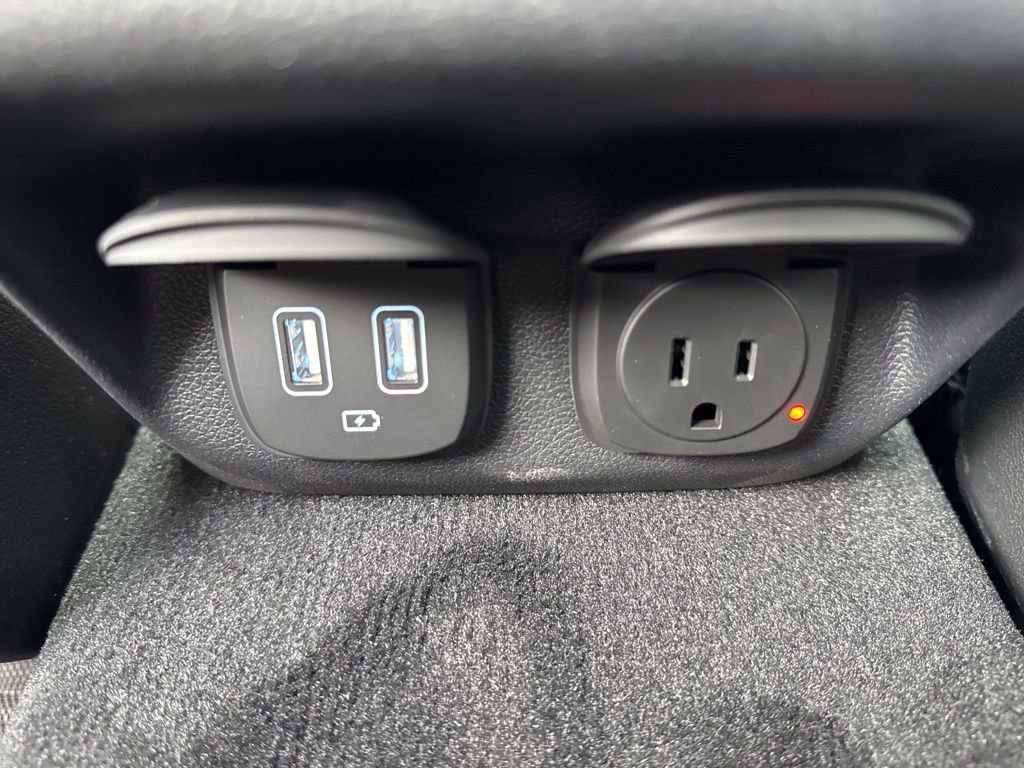 Used 2025 Genesis GV70 2.5T w/ Sport Prestige Package image 43