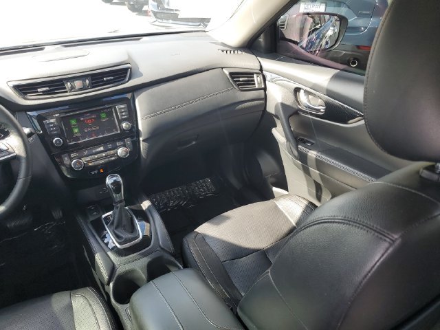 Used 2019 Nissan Rogue SL FWD image 17