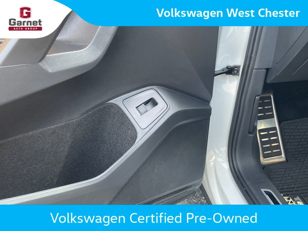 Certified 2024 Volkswagen Tiguan SE R-Line AWD/4WD image 33