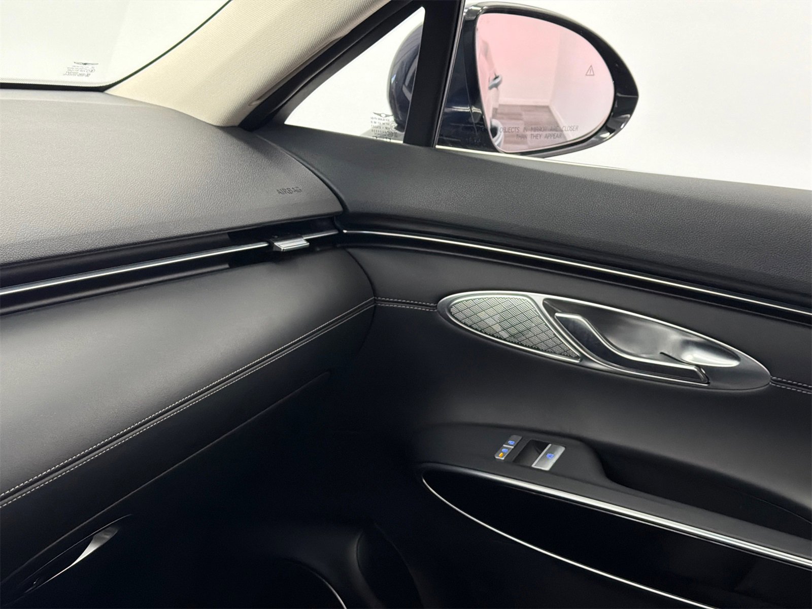 Used 2025 Genesis GV70 2.5T image 29